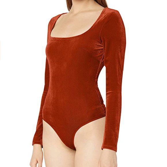 NWT ASTR The Label Tess velvet ribbed bodysuit - Picture 3 of 12